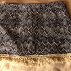 Cotton skirt with zippered back